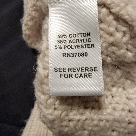 Sweater - Picture 2 of 4